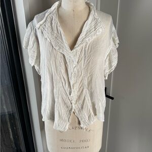 Doen Barley White Ruffled Blouse